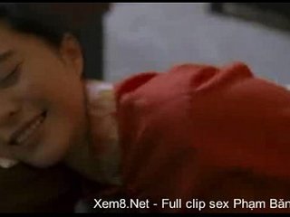 Pham B B's Sexy Clip: A Hot Asian Woman in Action